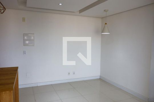Sala de apartamento para alugar com 2 quartos, 50m² em Jaguaribe, Osasco