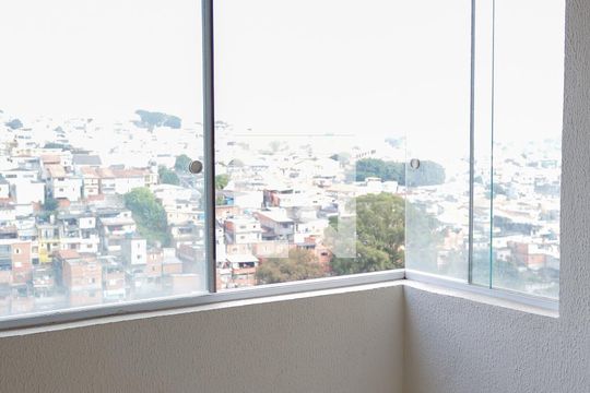 Sacada de apartamento para alugar com 2 quartos, 50m² em Jaguaribe, Osasco