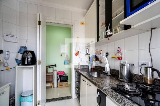 Cozinha de apartamento para alugar com 3 quartos, 58m² em Penha de França, São Paulo