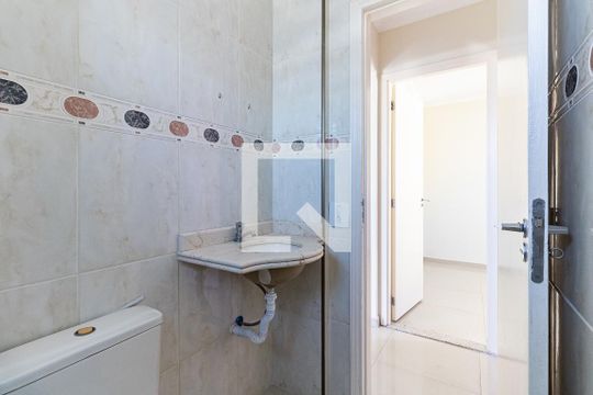 Banheiro de apartamento para alugar com 2 quartos, 49m² em Jardim Previdencia, São Paulo