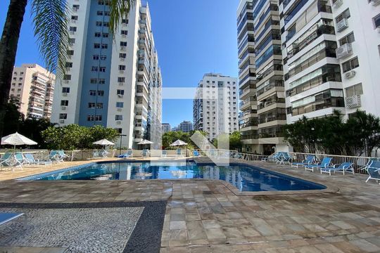 Área comum - Piscina de apartamento para alugar com 2 quartos, 80m² em Barra Olímpica, Rio de Janeiro