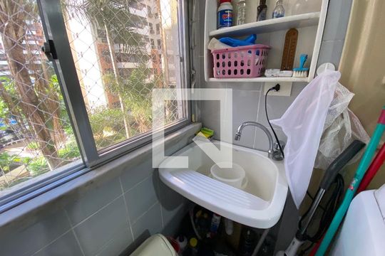 Área de Serviço de apartamento para alugar com 2 quartos, 80m² em Barra Olímpica, Rio de Janeiro