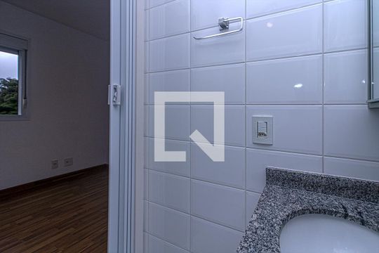 Banheiro da Suíte de apartamento para alugar com 2 quartos, 65m² em Vila Vera, São Paulo