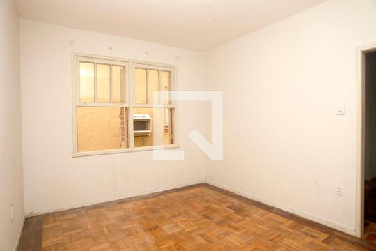 Quarto Suíte de apartamento à venda com 1 quarto, 52m² em São Geraldo, Porto Alegre