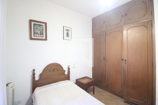 Suíte 1 de casa à venda com 4 quartos, 400m² em Jardim Marajoara, São Paulo
