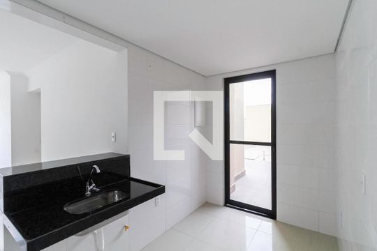 Cozinha de apartamento para alugar com 2 quartos, 157m² em São Gotardo, Contagem