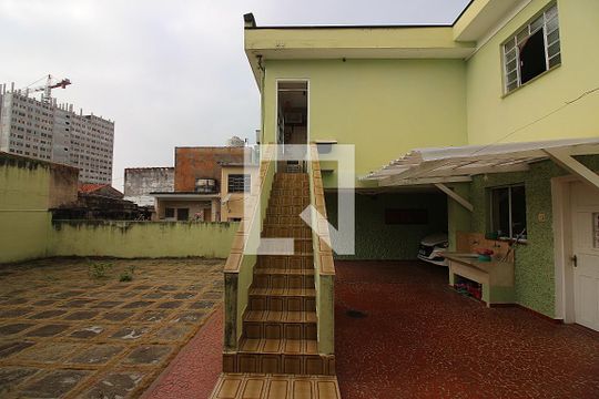 Quintal de casa à venda com 3 quartos, 179m² em Baeta Neves, São Bernardo do Campo