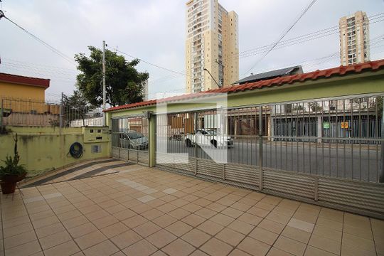 Garagem de casa à venda com 3 quartos, 179m² em Baeta Neves, São Bernardo do Campo