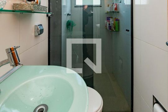 Banheiro de apartamento à venda com 3 quartos, 75m² em Jardim America, Belo Horizonte