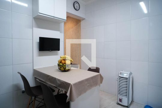 Cozinha de casa à venda com 3 quartos, 100m² em Jardim Matarazzo, São Paulo