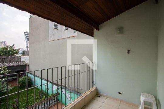 Varanda do quarto 2 de casa à venda com 3 quartos, 175m² em Parque Industriario, Santo André