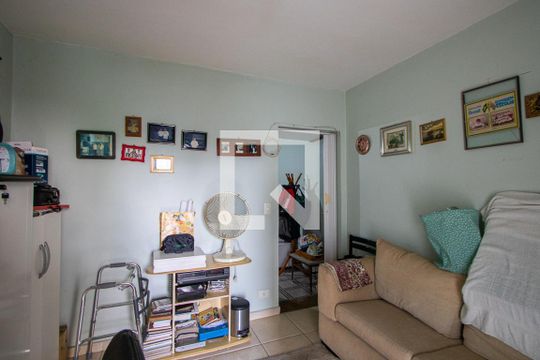 Quarto 2 de casa à venda com 3 quartos, 175m² em Parque Industriario, Santo André