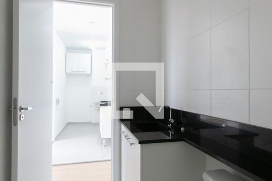 Banheiro de apartamento para alugar com 2 quartos, 36m² em Jardim Helena, São Paulo