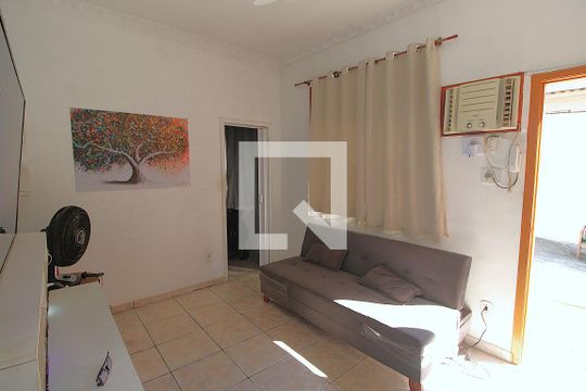 Sala casa 2 de casa à venda com 6 quartos, 550m² em Piedade, Rio de Janeiro