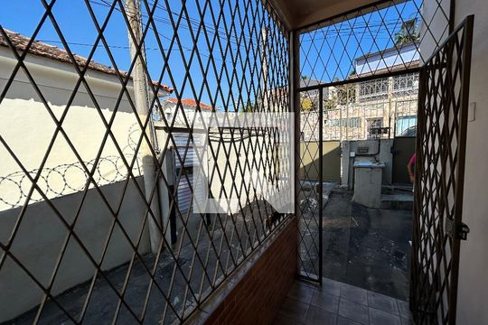 Varanda casa 1 de casa à venda com 6 quartos, 550m² em Piedade, Rio de Janeiro