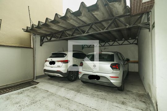 Garagem de apartamento à venda com 3 quartos, 108m² em Petrópolis, Porto Alegre