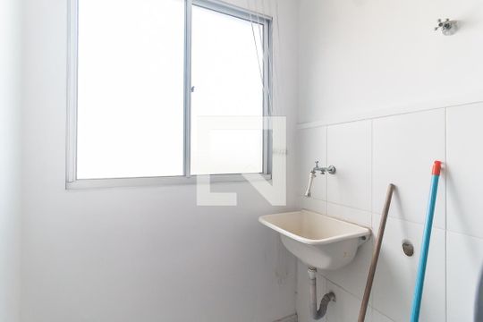 Área de Serviço de apartamento para alugar com 3 quartos, 62m² em Vila Mogilar, Mogi das Cruzes