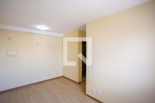 Sala de apartamento à venda com 2 quartos, 53m² em Centro, Diadema