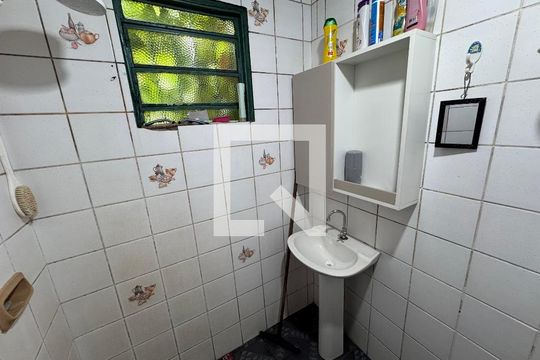 Banheiro de casa para alugar com 2 quartos, 80m² em Campina, São Leopoldo