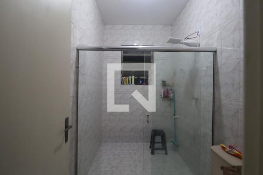 Banheiro de apartamento à venda com 2 quartos, 88m² em Niterói, Canoas