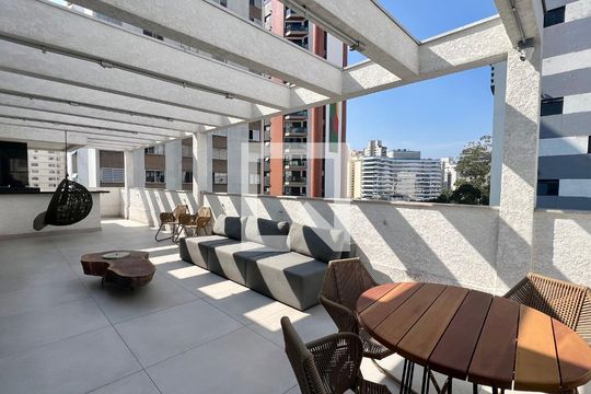 Área comum de kitnet/studio para alugar com 1 quarto, 27m² em Pinheiros, São Paulo