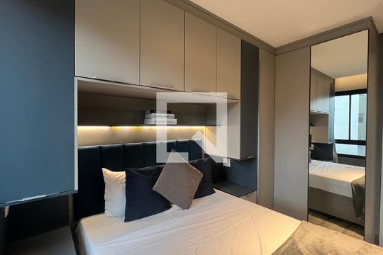 Quarto de kitnet/studio para alugar com 1 quarto, 27m² em Pinheiros, São Paulo