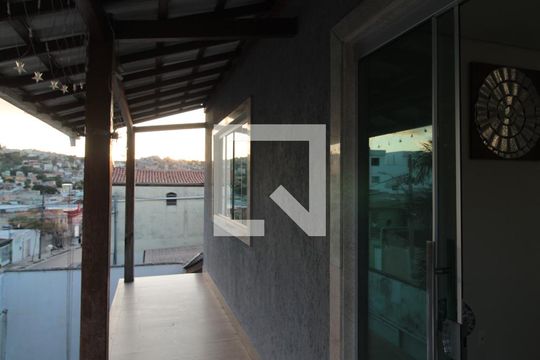 Varanda Sala de Estar de casa à venda com 3 quartos, 450m² em Céu Azul, Belo Horizonte
