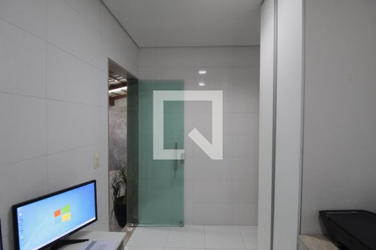 Área de Serviço de casa para alugar com 3 quartos, 450m² em Céu Azul, Belo Horizonte