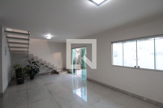 Sala de Estar de casa à venda com 3 quartos, 450m² em Céu Azul, Belo Horizonte