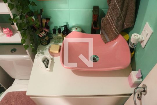Banheiro de apartamento à venda com 2 quartos, 42m² em Bom Retiro, São Paulo