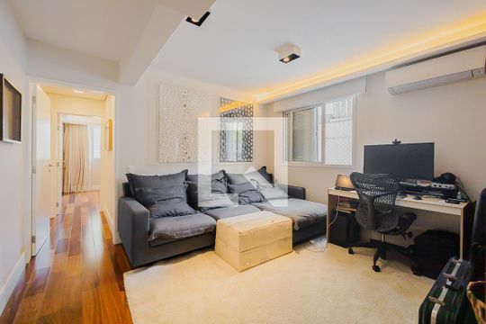 Sala de TV de apartamento para alugar com 3 quartos, 170m² em Cerqueira César, São Paulo