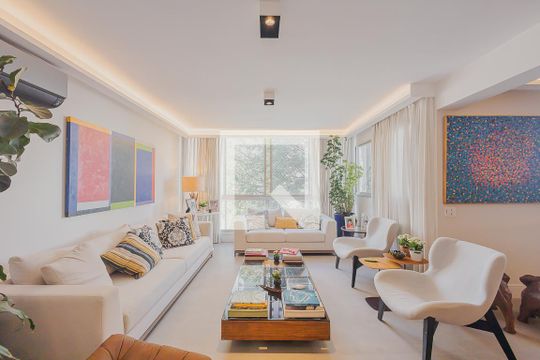 Apartamento para alugar com 3 quartos, 170m² em Cerqueira César, São Paulo