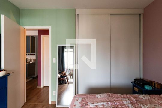 Quarto de apartamento para alugar com 1 quarto, 48m² em Parque Industrial Tomas Edson, São Paulo
