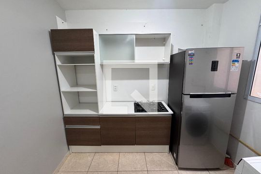 Cozinha de apartamento à venda com 2 quartos, 45m² em Santo Andre, São Leopoldo