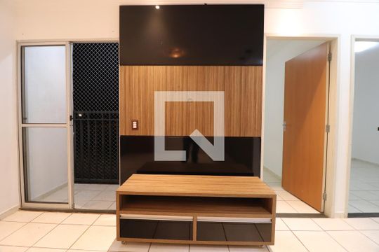 Sala de apartamento para alugar com 2 quartos, 45m² em Mansour, Uberlândia