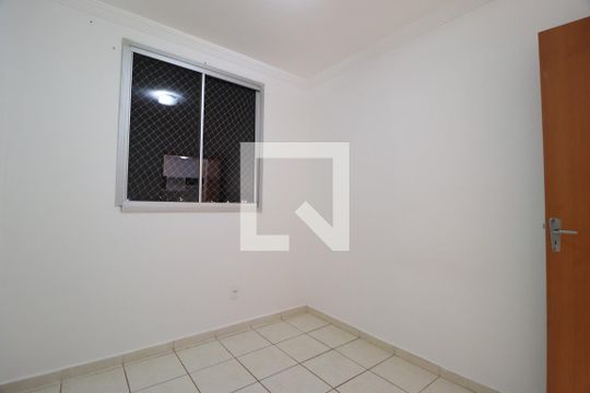 Quarto 1 de apartamento para alugar com 2 quartos, 45m² em Mansour, Uberlândia