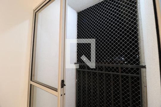 Sacada de apartamento para alugar com 2 quartos, 45m² em Mansour, Uberlândia