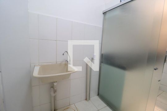 Área de Serviço de apartamento para alugar com 2 quartos, 45m² em Mansour, Uberlândia