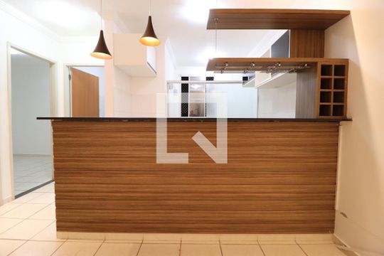 Sala de apartamento para alugar com 2 quartos, 45m² em Mansour, Uberlândia