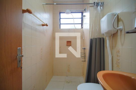 Banheiro de kitnet/studio à venda com 1 quarto, 34m² em Centro, Novo Hamburgo