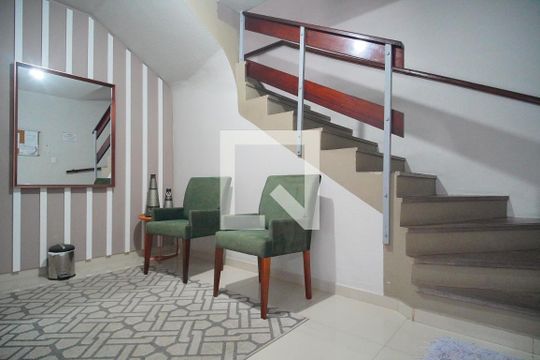 Hall de entrada de kitnet/studio à venda com 1 quarto, 34m² em Centro, Novo Hamburgo