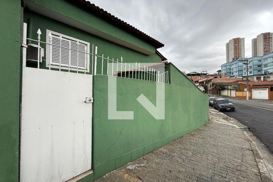 Casa 2 - Fachada de casa para alugar com 3 quartos, 220m² em Vila Moreira, Guarulhos