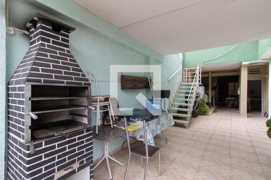 Casa 2 - Area Externa de casa para alugar com 3 quartos, 220m² em Vila Moreira, Guarulhos