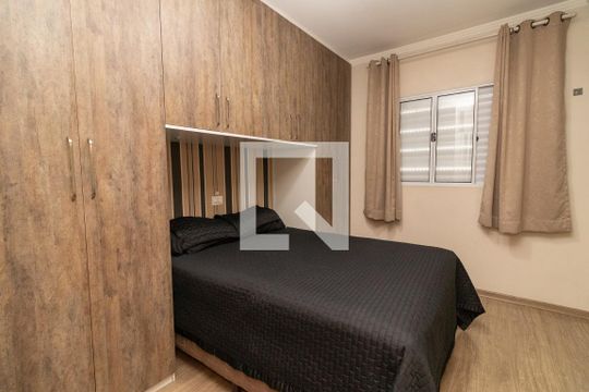 Suíte 1 de casa de condomínio para alugar com 2 quartos, 80m² em Vila Ré, São Paulo