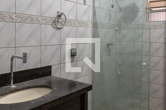 Banheiro de casa para alugar com 1 quarto, 50m² em Vila Bremen, Guarulhos