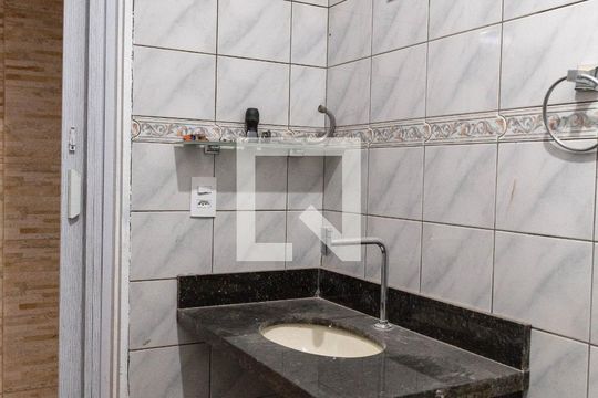 Banheiro de casa para alugar com 1 quarto, 50m² em Vila Bremen, Guarulhos