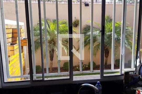 Casa à venda com 3 quartos, 106m² em Jardim Sarah, São Paulo