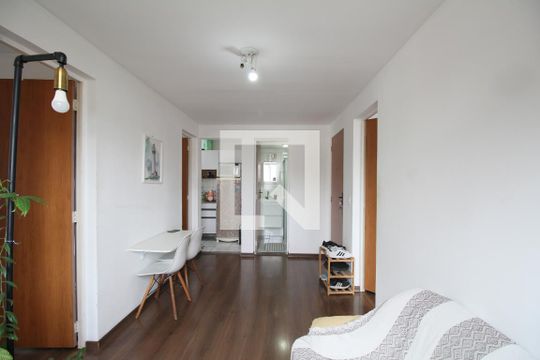Sala de apartamento à venda com 3 quartos, 66m² em Super Quadra Morumbi, São Paulo
