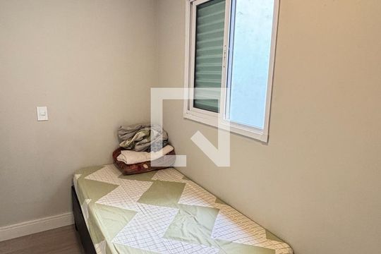Quarto de apartamento à venda com 2 quartos, 100m² em Vila Valparaíso, Santo André