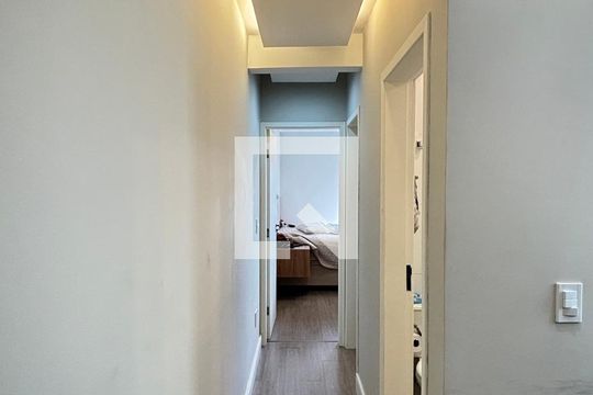 Corredor de apartamento à venda com 2 quartos, 100m² em Vila Valparaíso, Santo André